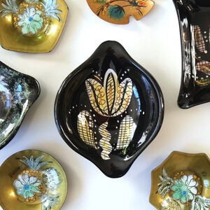 Vintage Sascha Brastoff Mid Century MCM Black and Yellow Ceramic Floral Dish